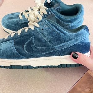 Nike Dunk velet aqua size 10